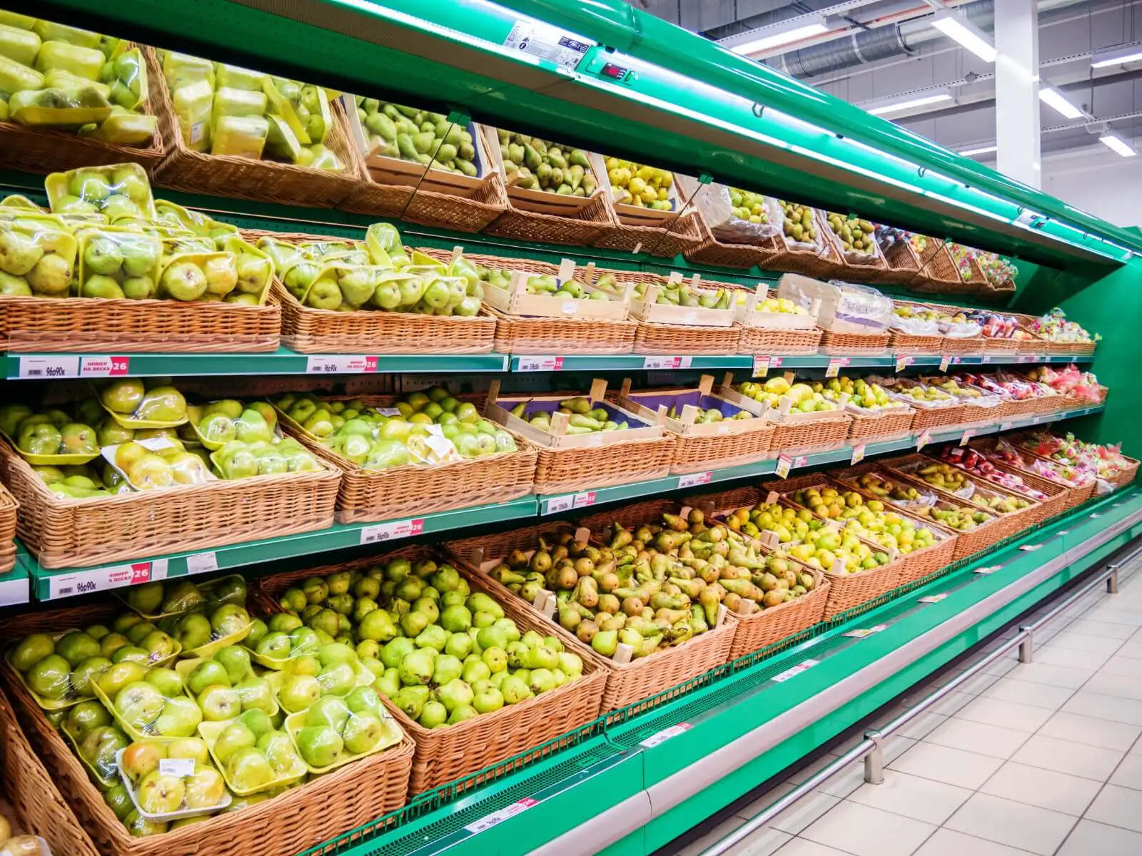 Onsteregale im Supermarkt